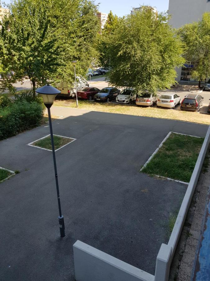 Appartamento Apartman Blok Belgrado Esterno foto