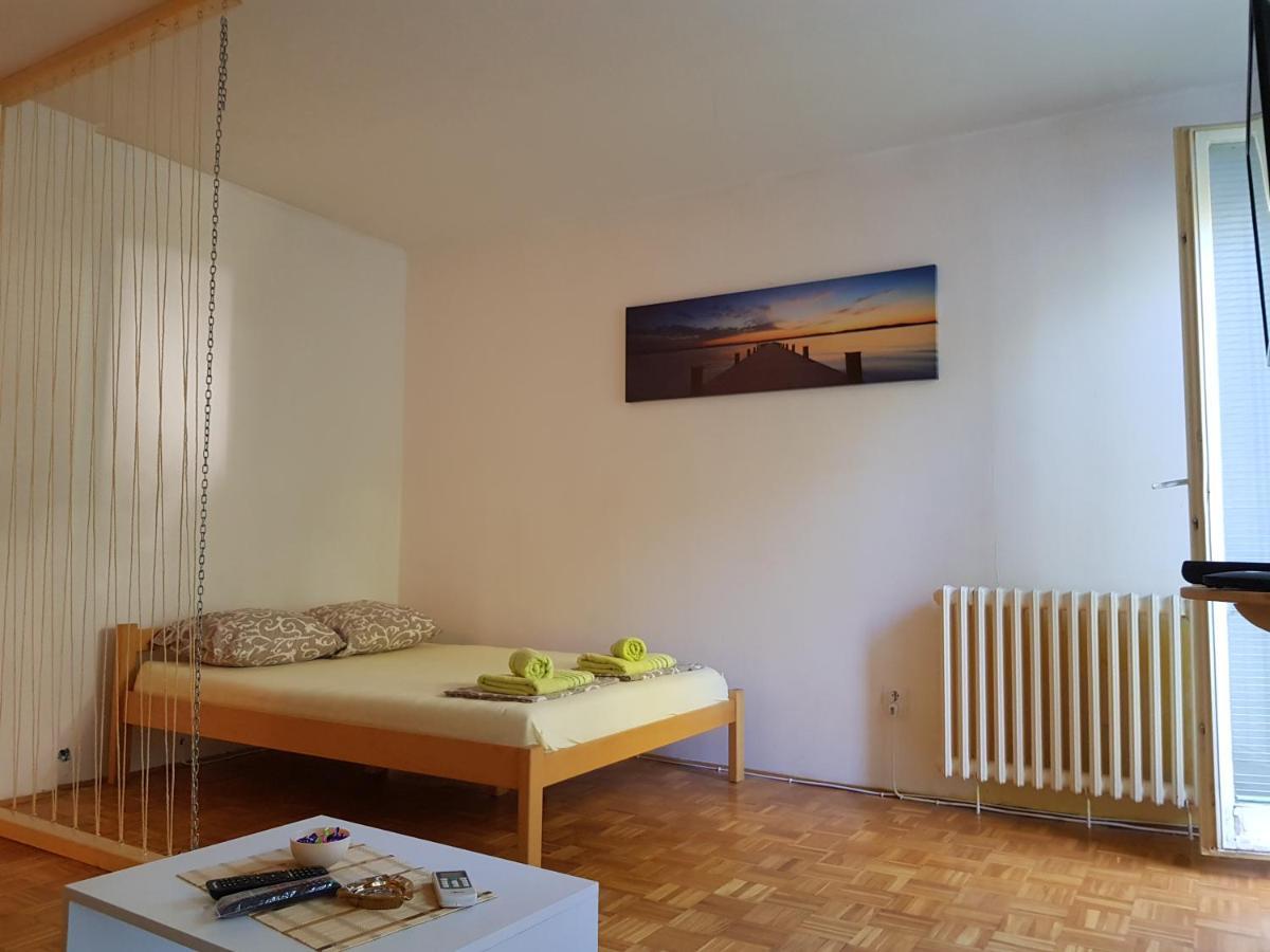 Appartamento Apartman Blok Belgrado Esterno foto
